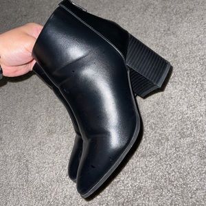 Black Heel Booties size 5.5 but for also as a 6